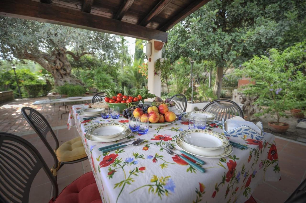 Donna Caterina House, Holiday Villa Pietraperzia Exterior foto