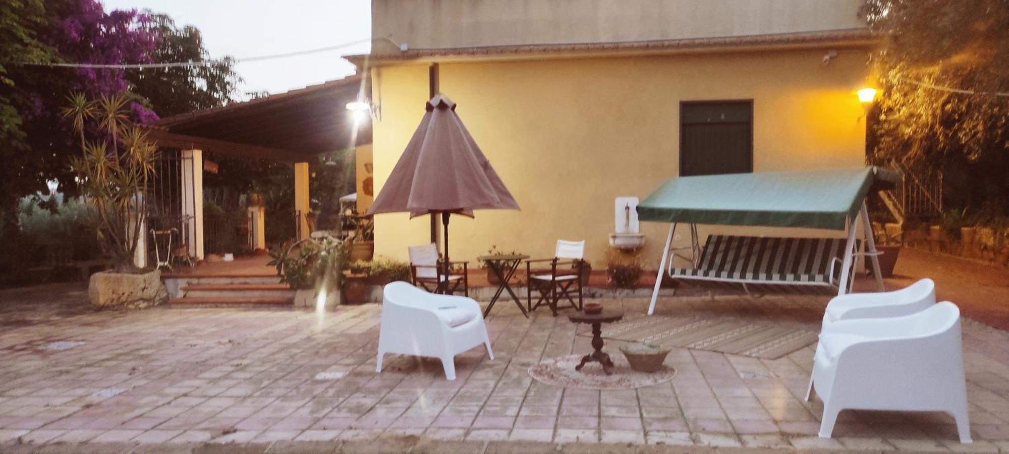 Donna Caterina House, Holiday Villa Pietraperzia Exterior foto